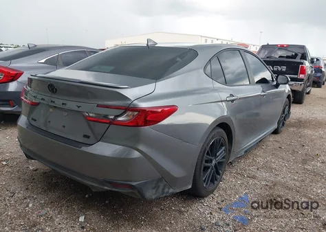 2025 Toyota Camry Xse/Xle/Le/Se z USA, uszkodzony, nr VIN 4T1DAACK4SU573718